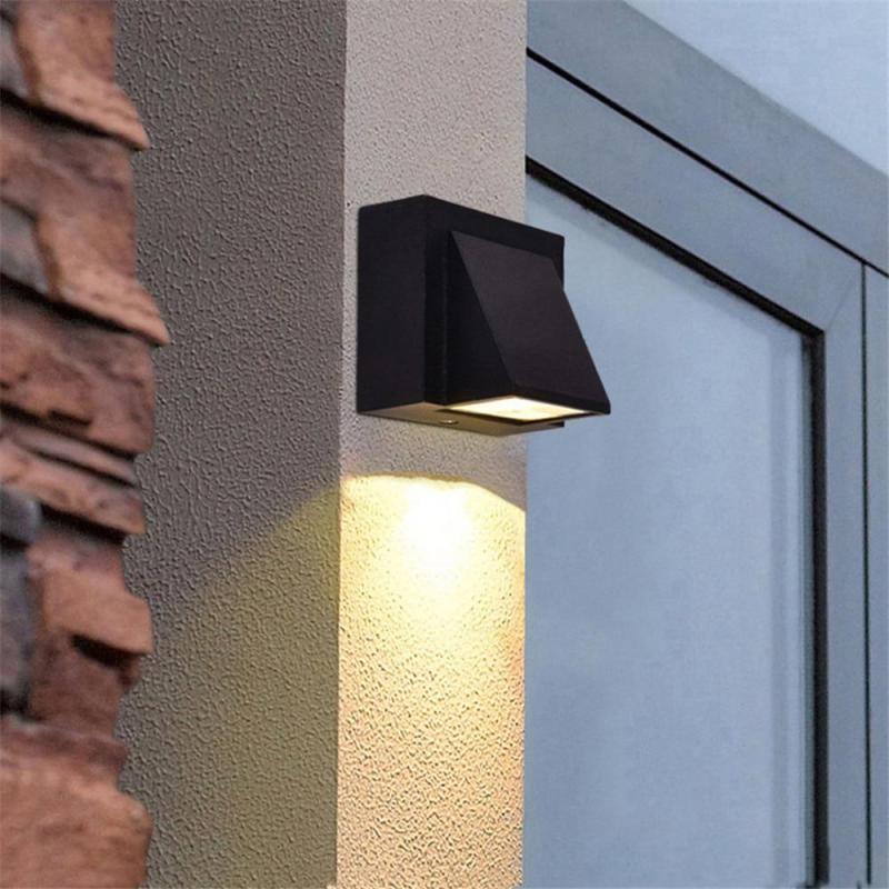 Applique Murale LED Moderne en Métal Noir Vexto