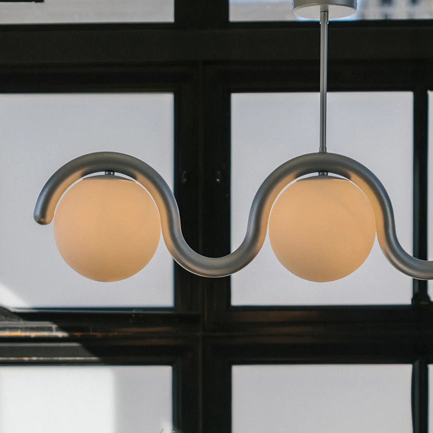 Chandelier Linéaire Uveta Rouge et Argent